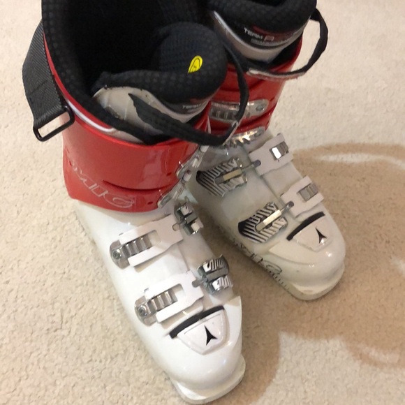 atomic m11 ski boots